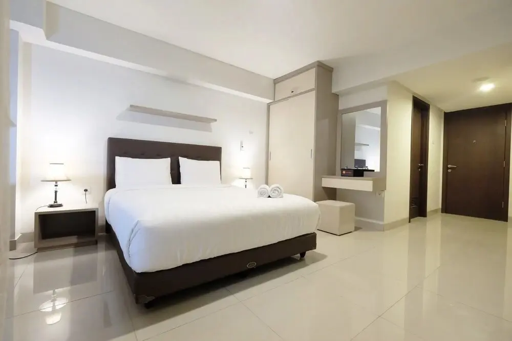 Джакарта: Spacious Studio Apartment @ The H Residence near MT Haryono