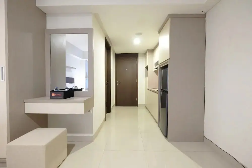 Джакарта: Spacious Studio Apartment @ The H Residence near MT Haryono