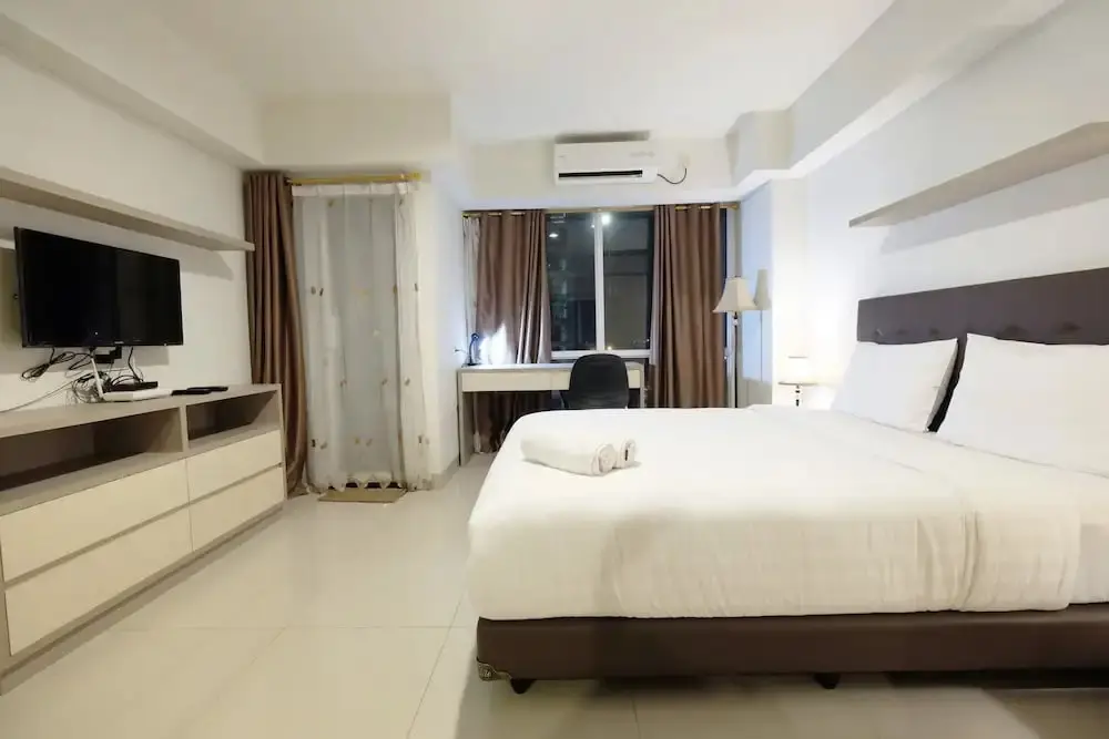 Джакарта: Spacious Studio Apartment @ The H Residence near MT Haryono