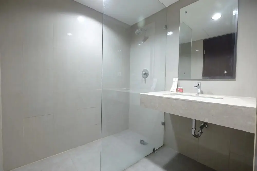 Джакарта: Minimalist Studio Apartment at The H Residence