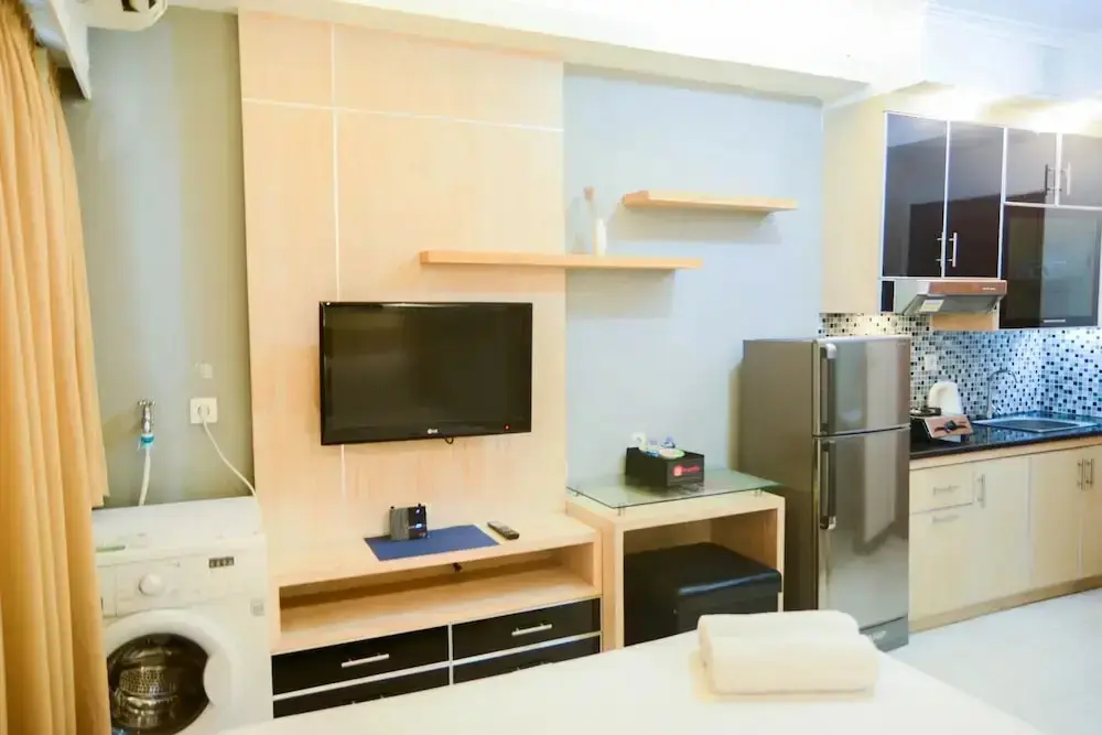 Джакарта: Simply Studio Maple Park Apartment with City View