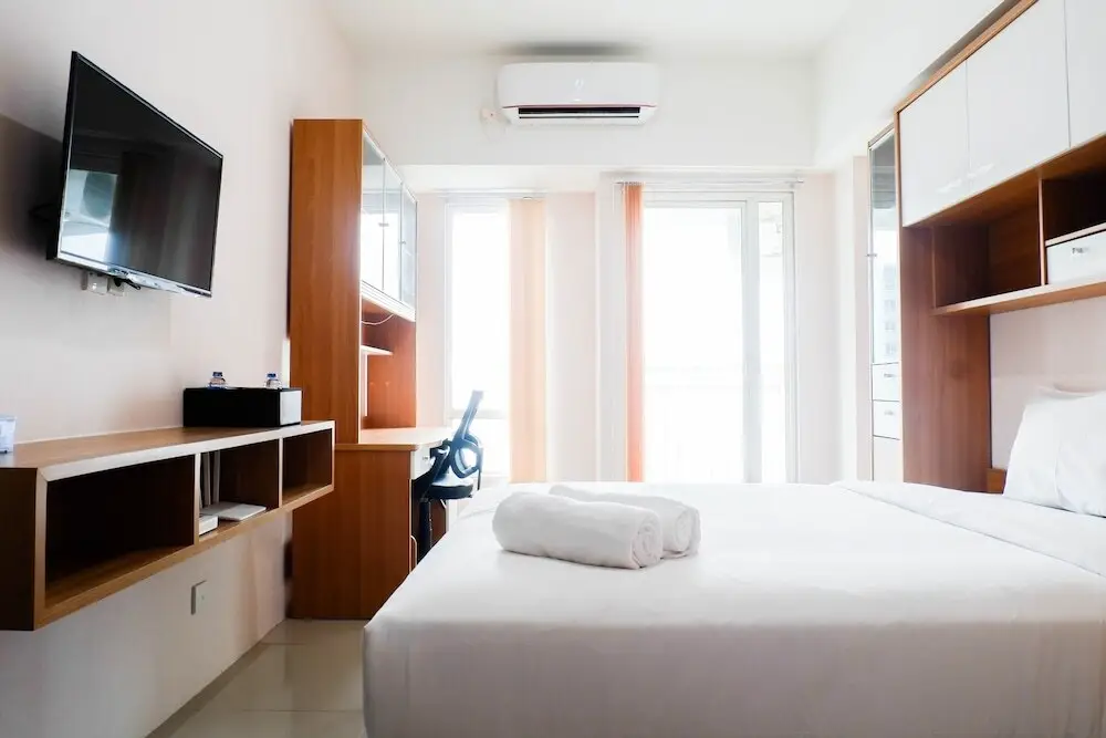 Сурабая: Strategic Studio Apartment at Orchard Mansion Supermall
