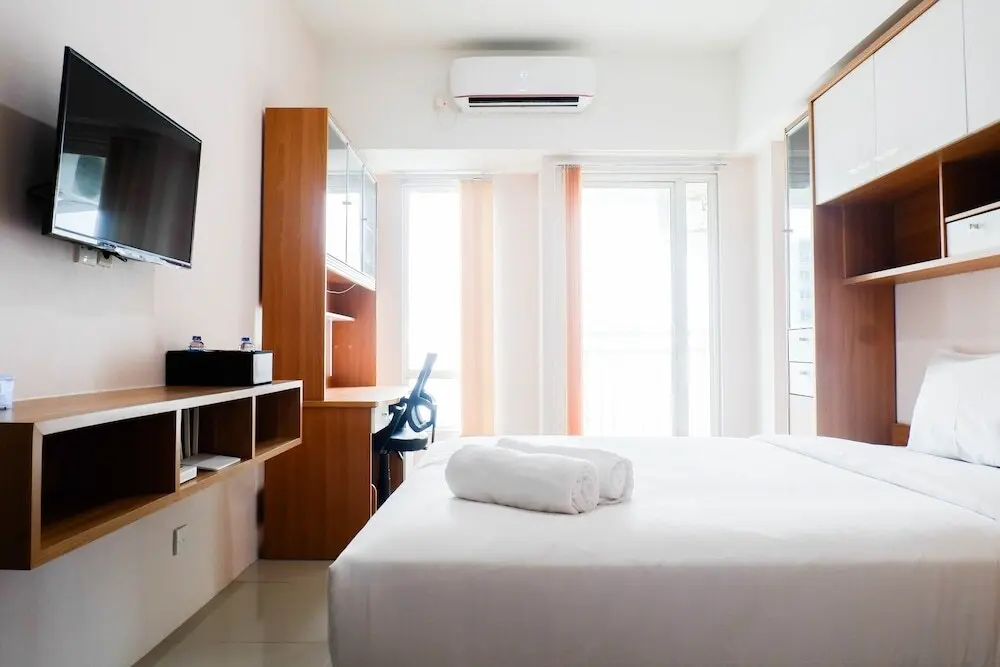 Сурабая: Strategic Studio Apartment at Orchard Mansion Supermall