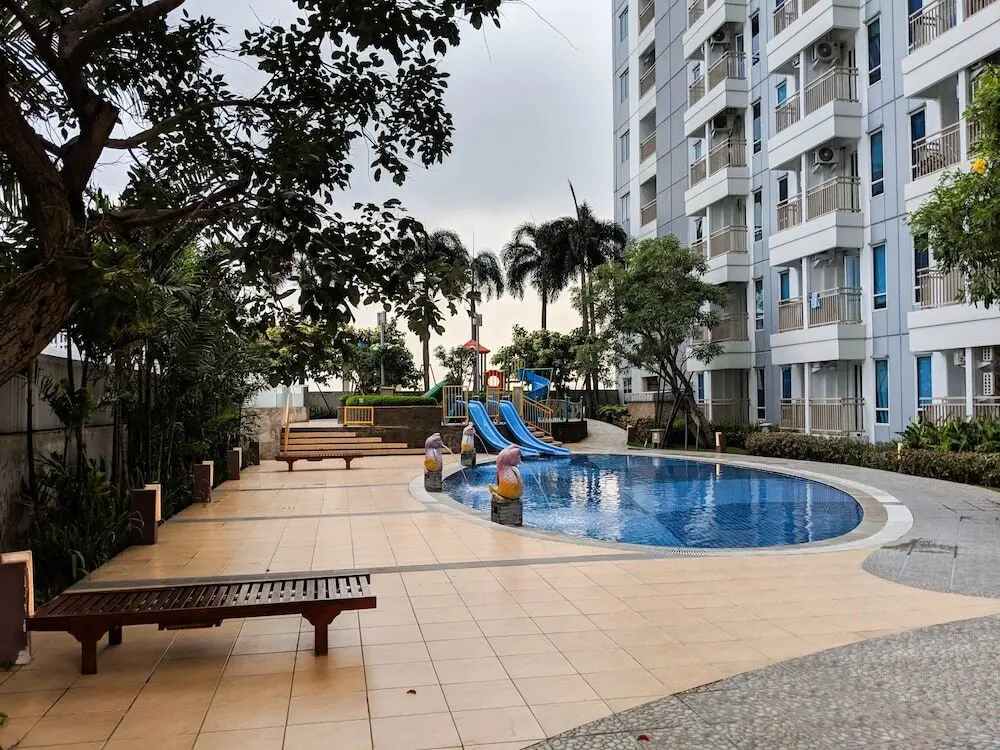 Сурабая: Strategic Studio Apartment at Orchard Mansion Supermall