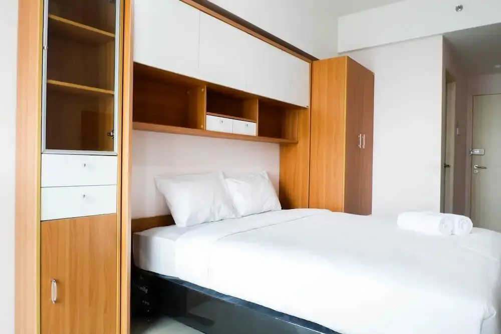 Сурабая: Strategic Studio Apartment at Orchard Mansion Supermall