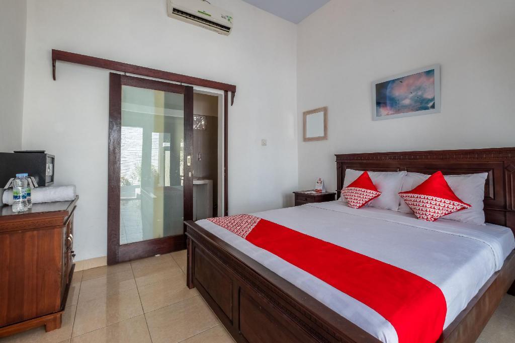 Пекутатан: OYO 915 Villa Sari