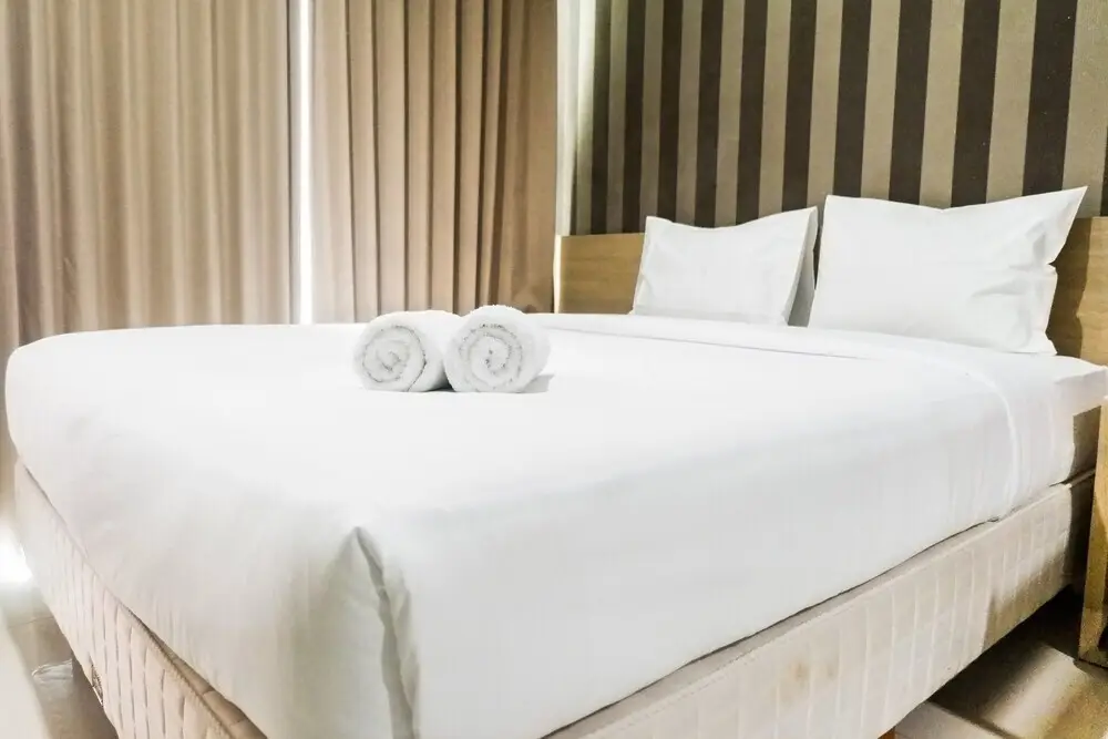 Сурабая: Spacious Studio Room at The Square Apartment