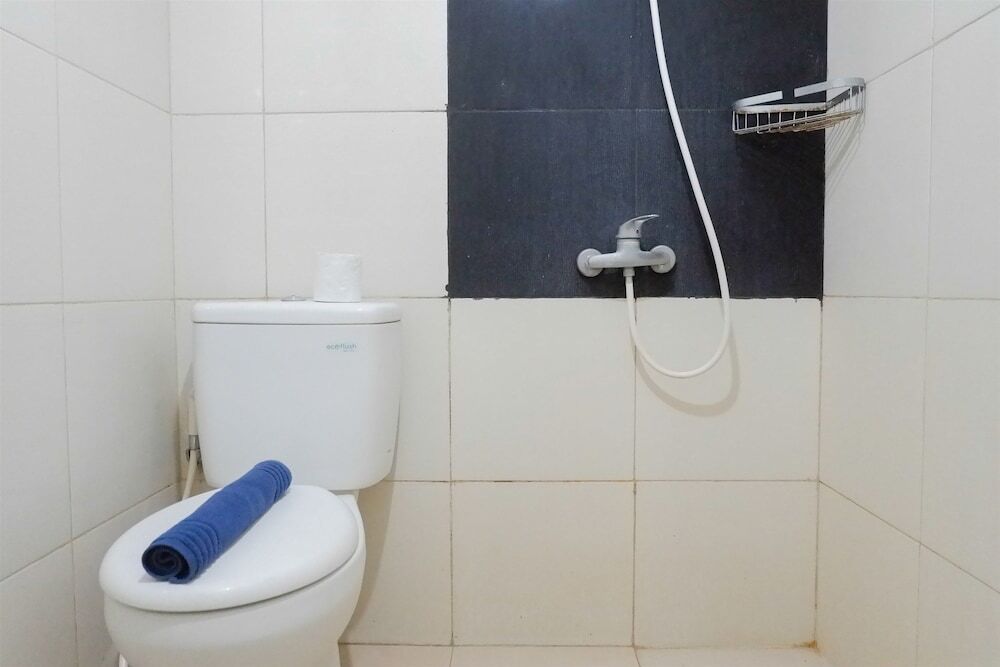 Сурабая: Cozy Studio Apartment at Orchard Mansion Supermall