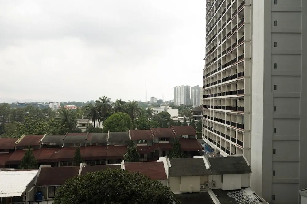 Бандунг: Studio Room at Dago Suites Apartment near ITB