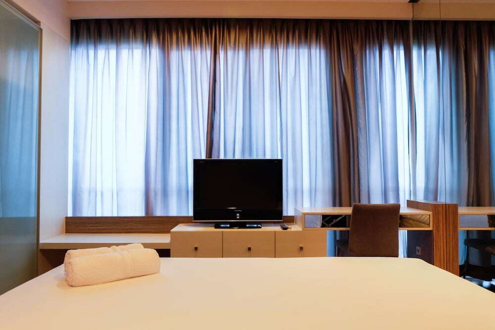 Джакарта: Spacious Studio Apartment The Mansion At Kemang