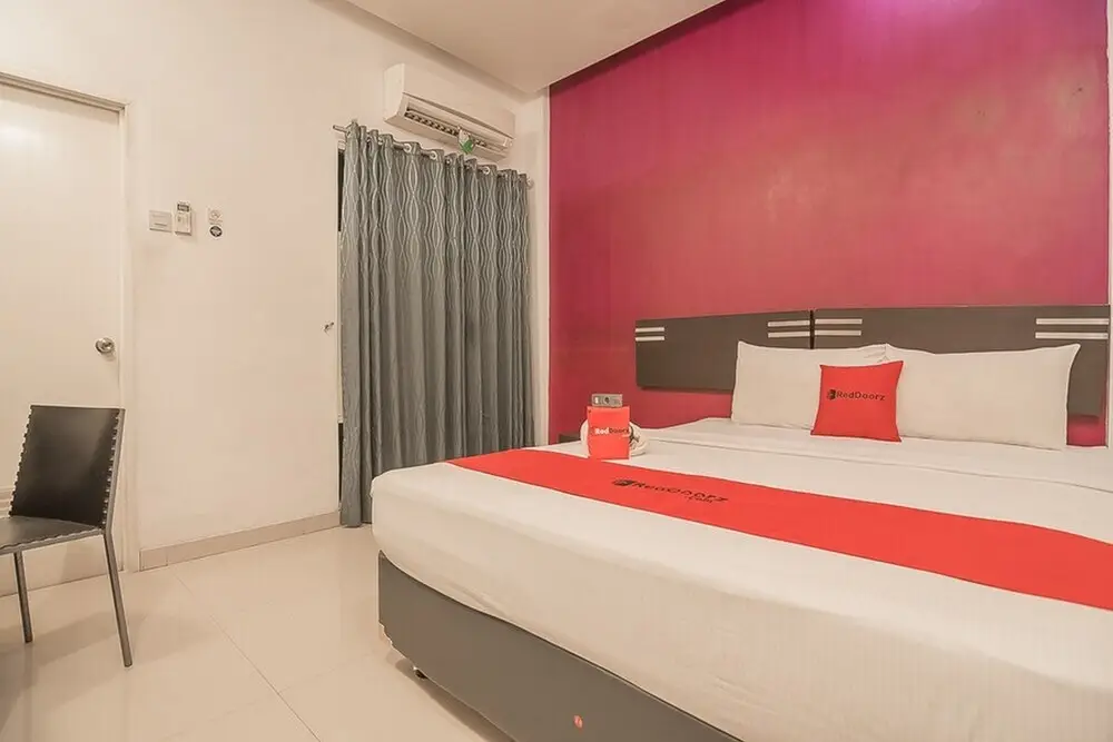 Семаранг: RedDoorz Plus near Undip Pleburan