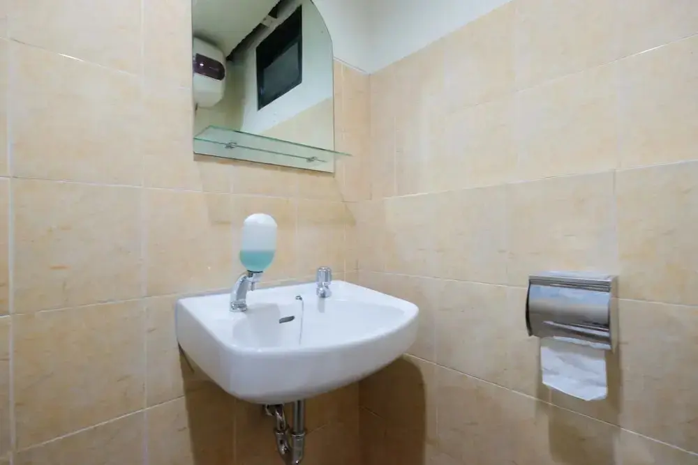 Джакарта: Minimalist Studio at Kebagusan City Apartment