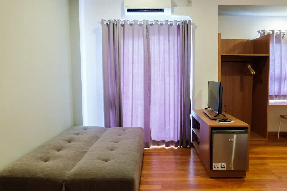 Бекаси: Spacious Studio Apartment at Grand Center Point