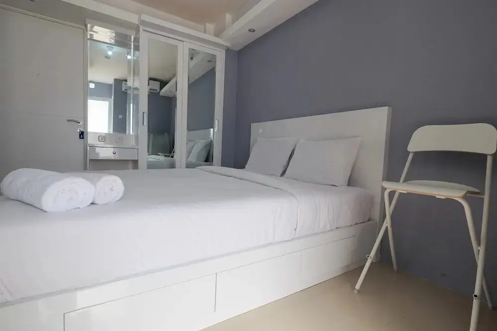 Джакарта: Best Deal Studio Bassura Apartment