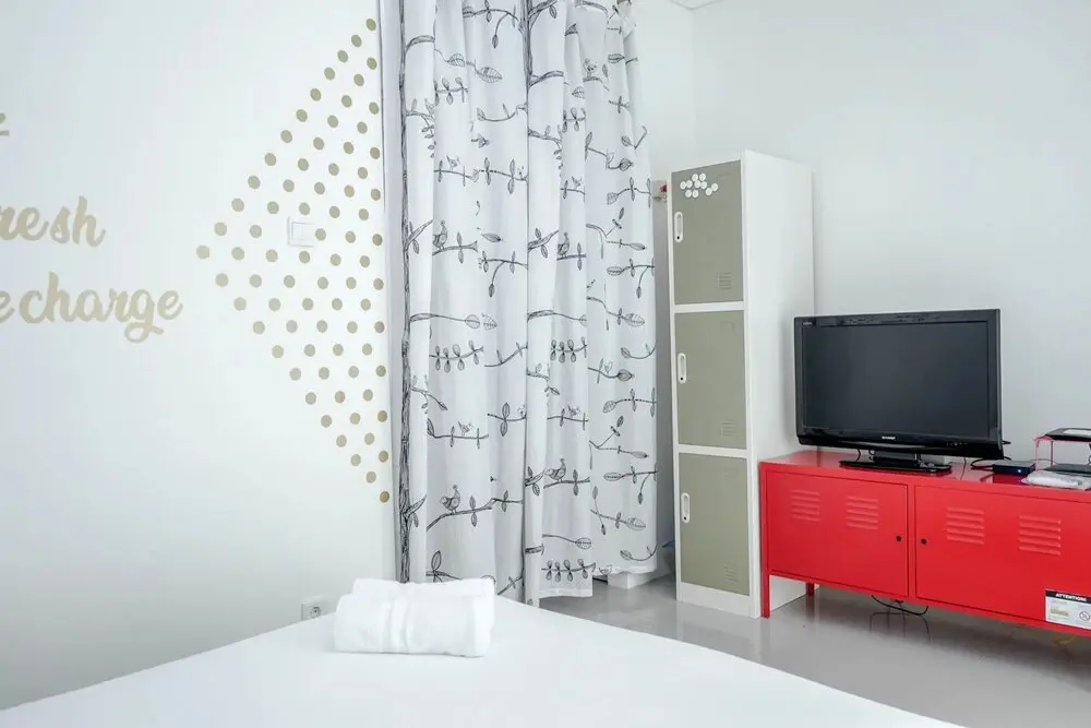 Джакарта: New Furnished Studio Apartment @ Woodland Park Residence