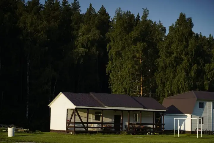 Ая: Sosnovyj Bereg Guest house