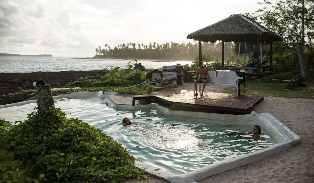 Матан Урунг: Simeulue Surflodges