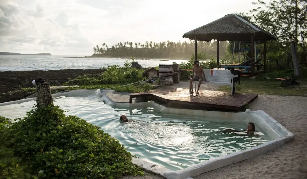 Матан Урунг: Simeulue Surflodges