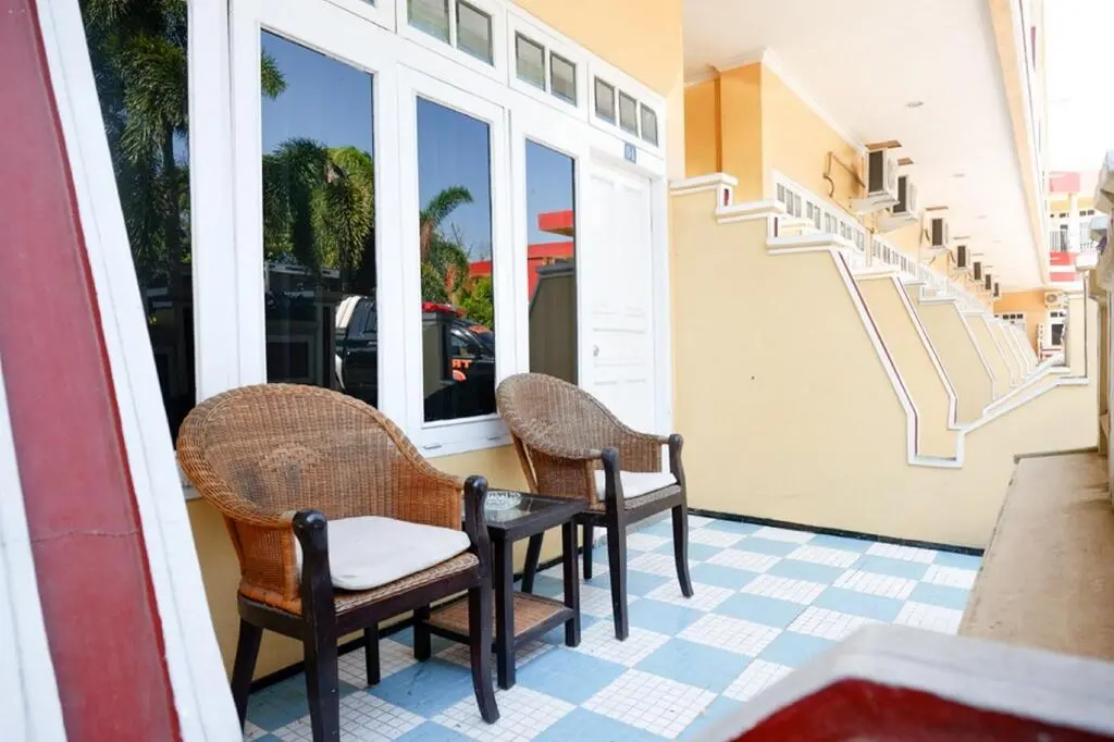 Чилачап: RedDoorz Plus near Stadion Wijaya Kusuma