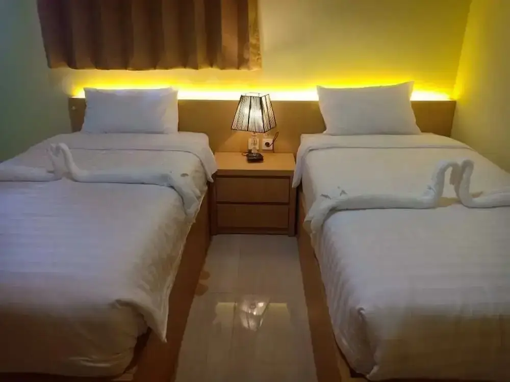 Маумере: Merlin Hotel
