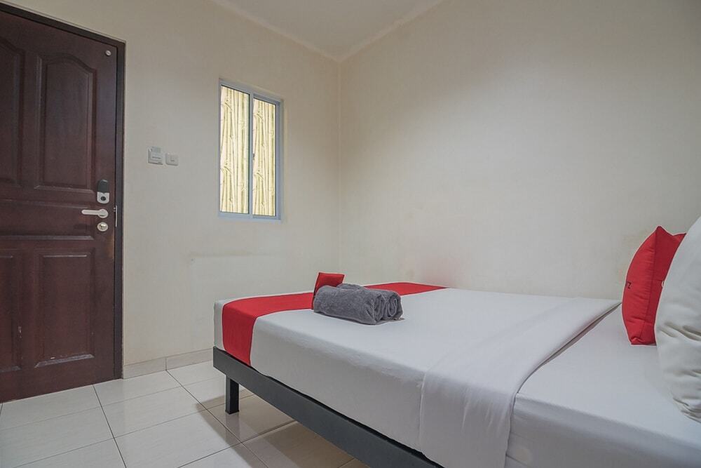 Батам: RedDoorz near Nagoya Citywalk Batam 2
