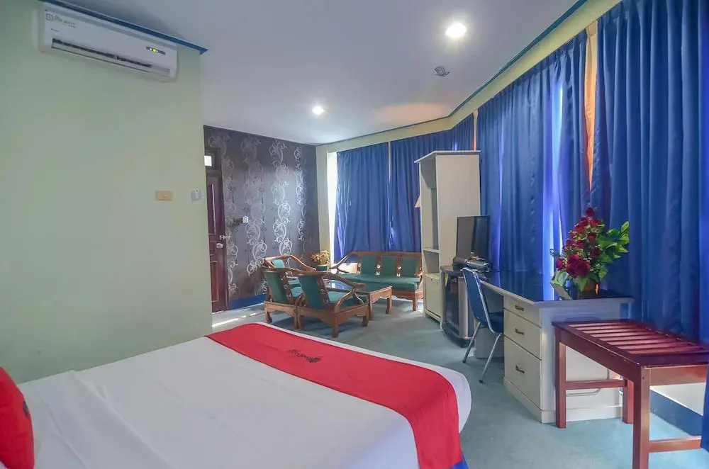 Синкаванг: RedDoorz near Tugu Naga Singkawang