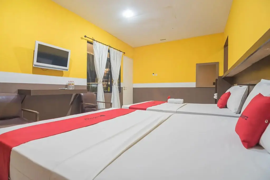 Субанг: RedDoorz near Alun Alun Subang