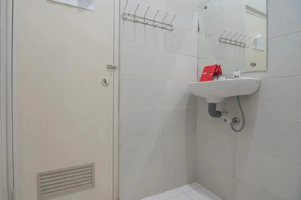 Субанг: RedDoorz near Alun Alun Subang