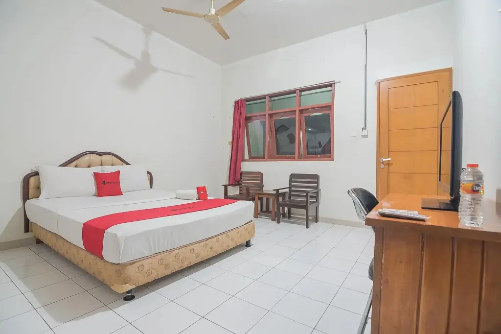 Субанг: RedDoorz near Alun Alun Subang