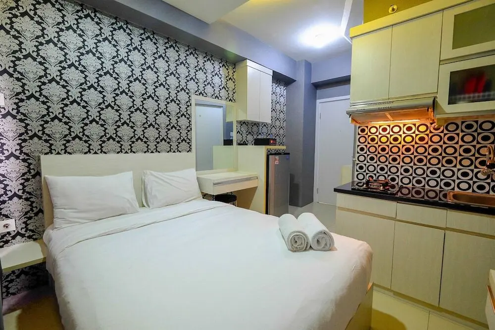 Джакарта: Furnished Studio Green Pramuka City Apartment