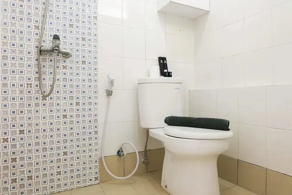Джакарта: Best Deal Bassura Studio Apartment