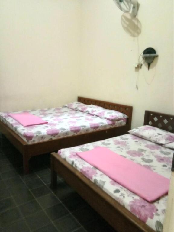 Джокьякарта: Prayogolama Guest House