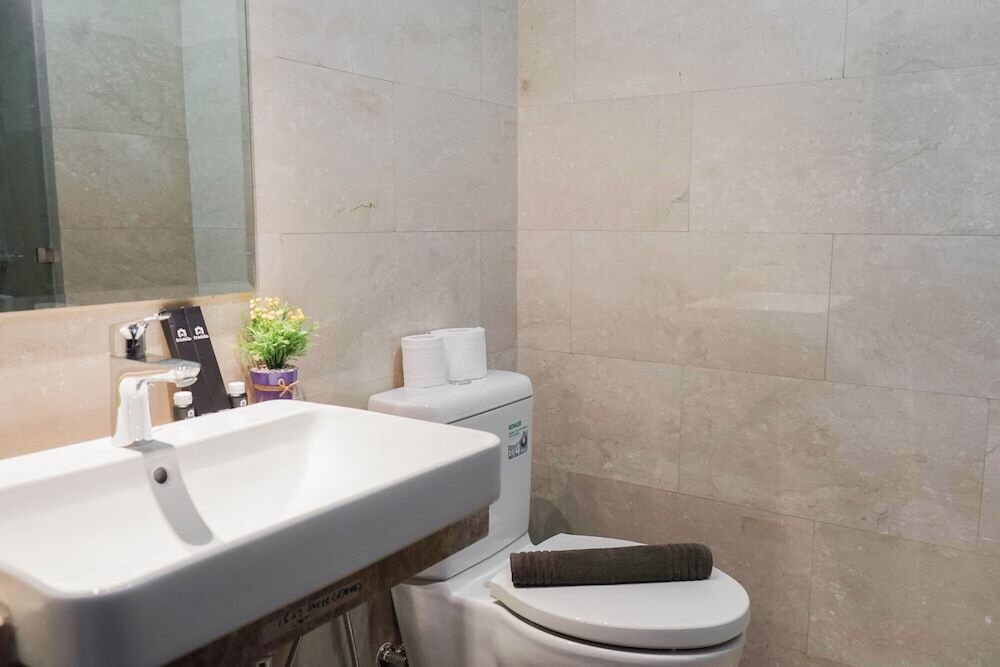 Джакарта: New Furnished and Exclusive Studio at Menteng Park Apartment