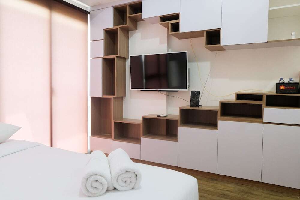 Legok: Contemporary And Warm Studio Casa De Parco Apartment