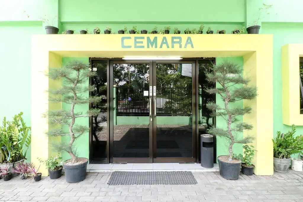 Сурабая: Hotel Cemara