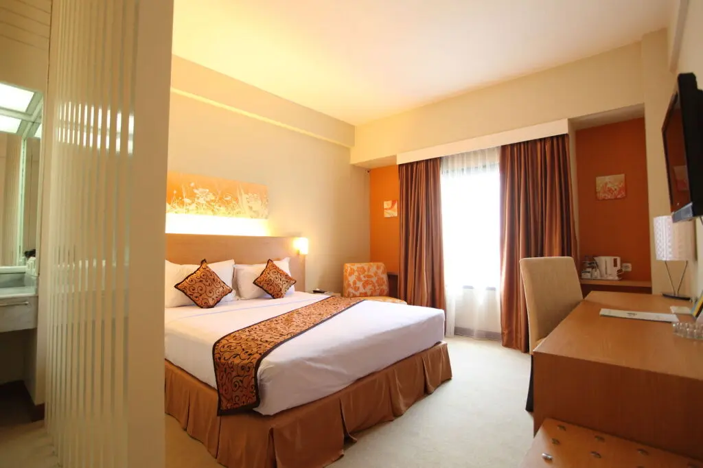 Маланг: Tychi Hotel