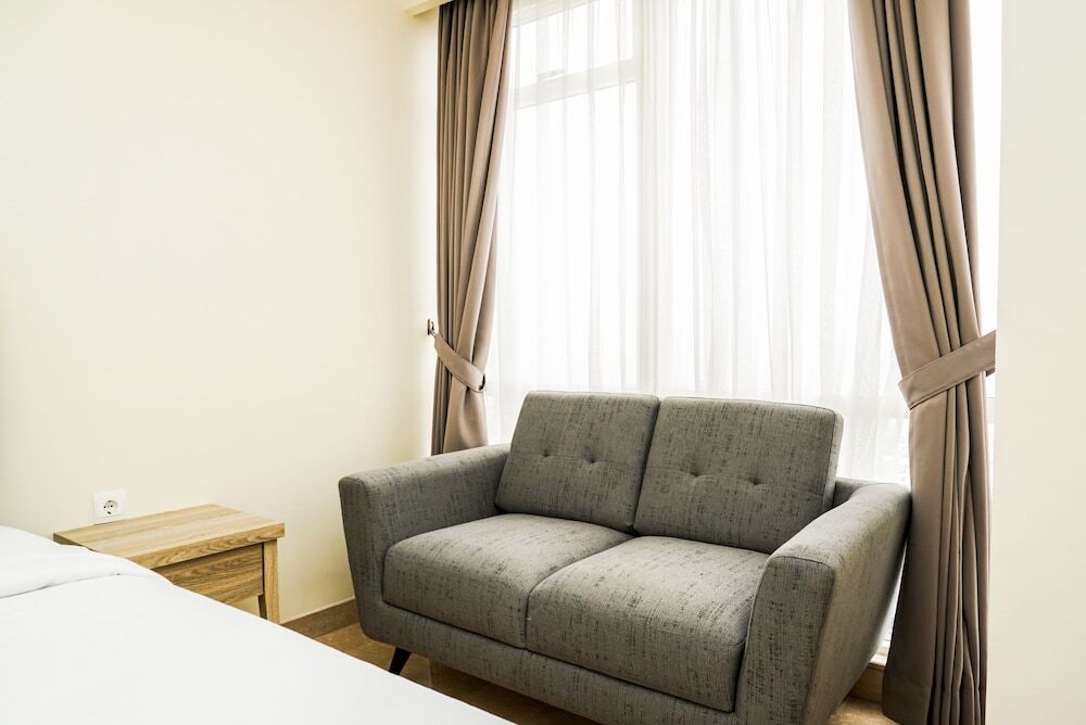 Fully Furnished Studio Menteng Park Apartment — фото 1