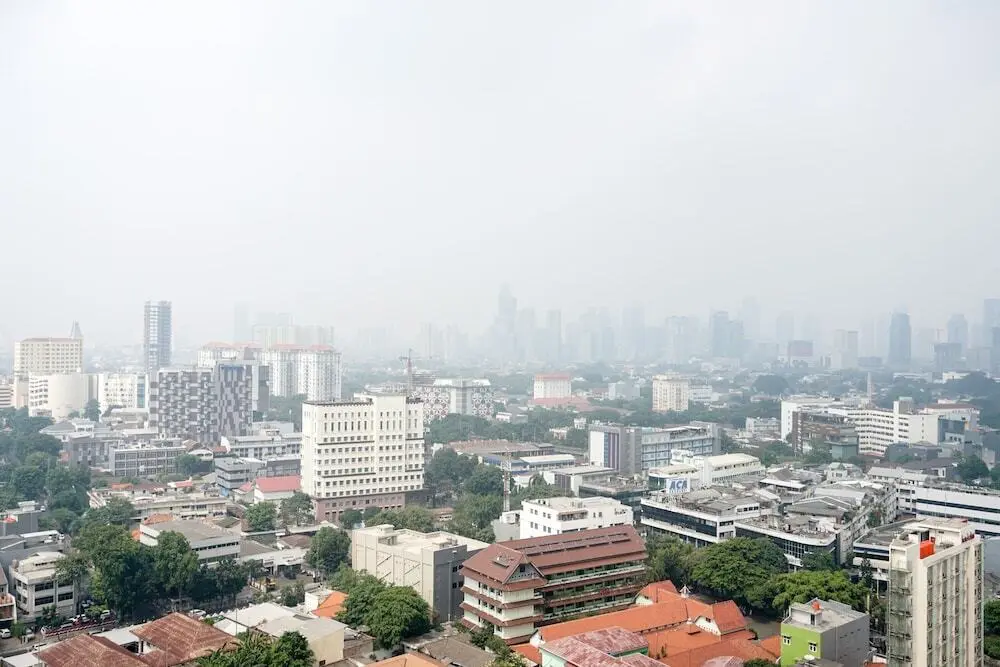 Джакарта: Comfort and Clean Studio Menteng Park Apartment