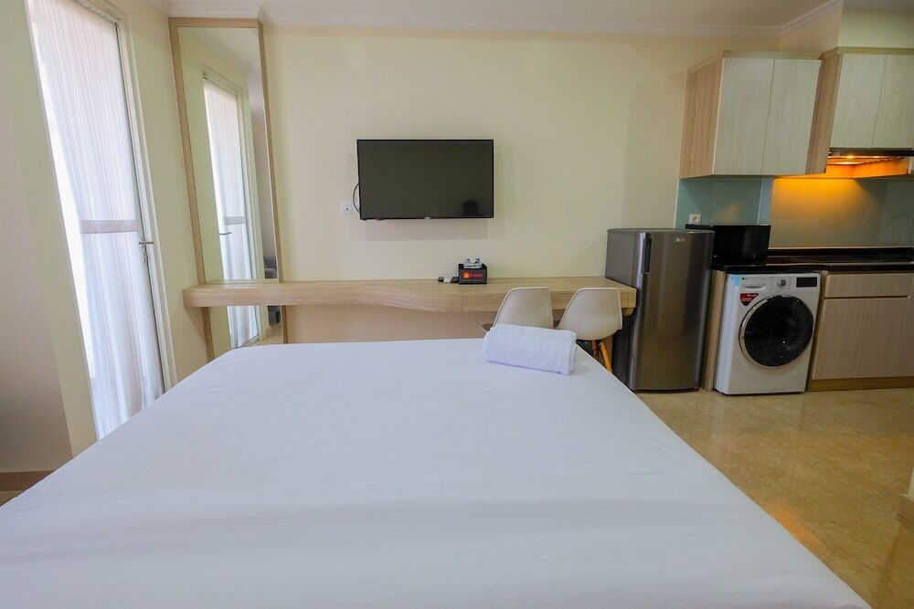 Джакарта: City View Studio @ Menteng Park Apartment