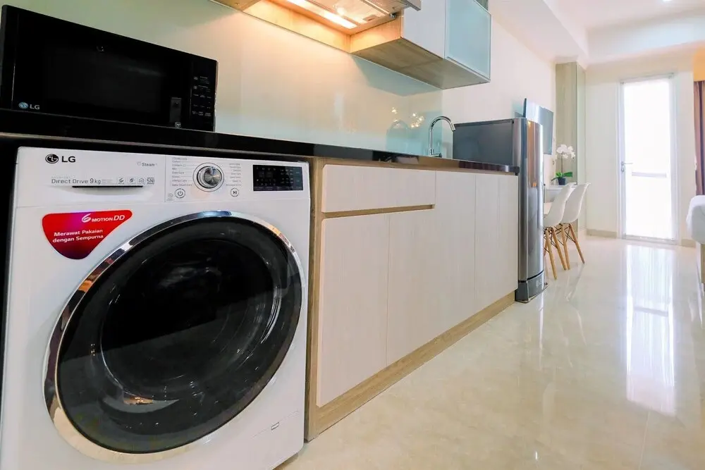 Джакарта: Stylish Studio Room Menteng Park Apartment