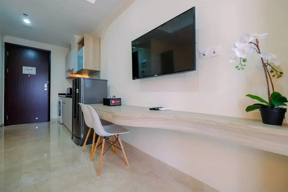 Джакарта: Stylish Studio Room Menteng Park Apartment