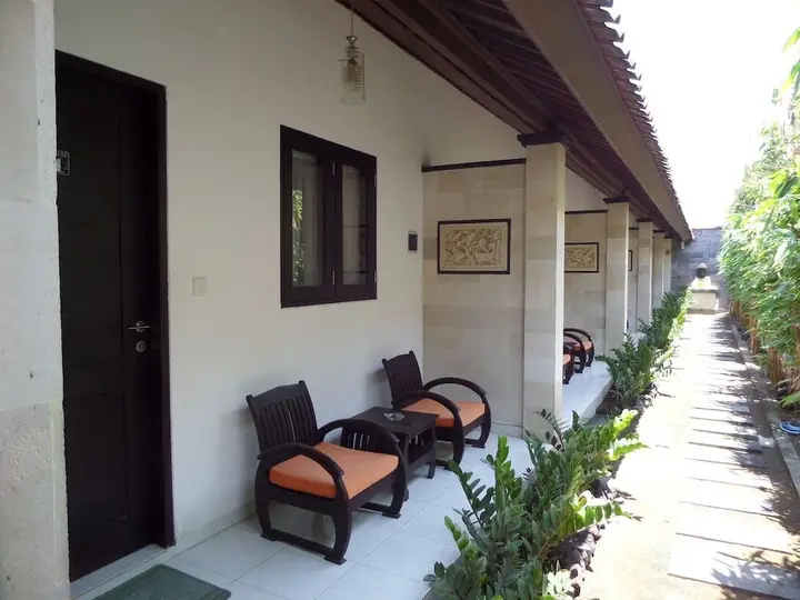 Кута: TL Guesthouse