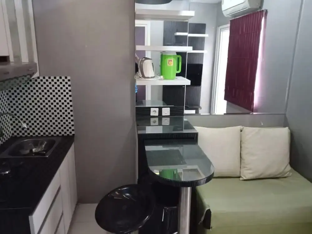 Джакарта: Apartment Green Pramuka by Vincent
