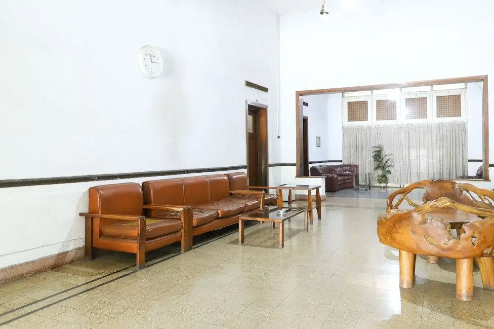 Маланг: Malinda Hotel
