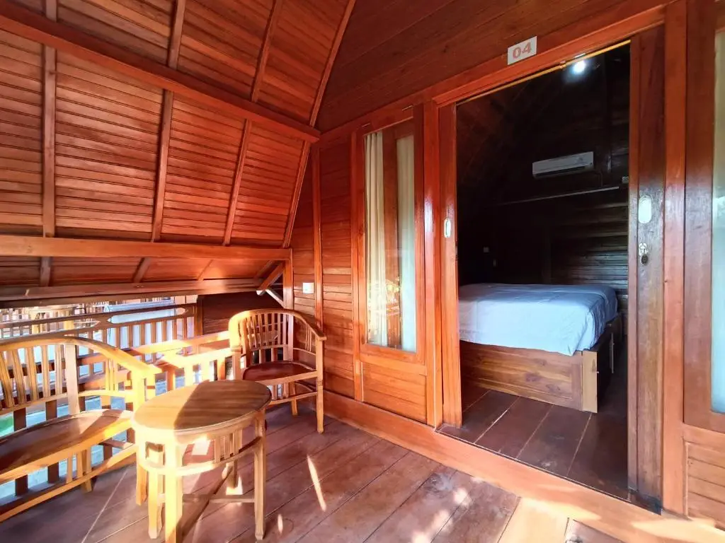 Пенида: Dekara Cottages