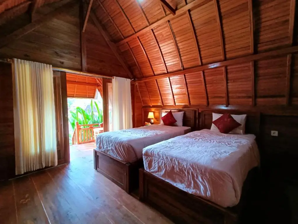 Пенида: Dekara Cottages