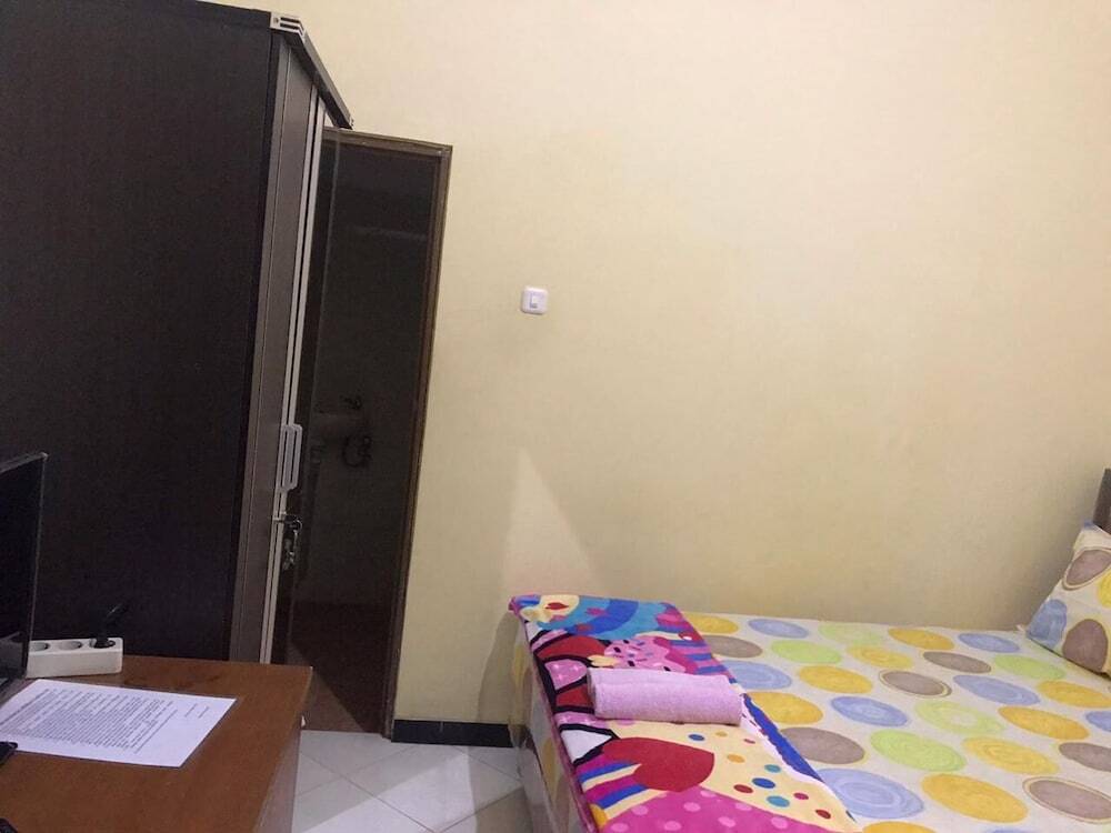 Маланг: Guest House Sigura Gura 12 D
