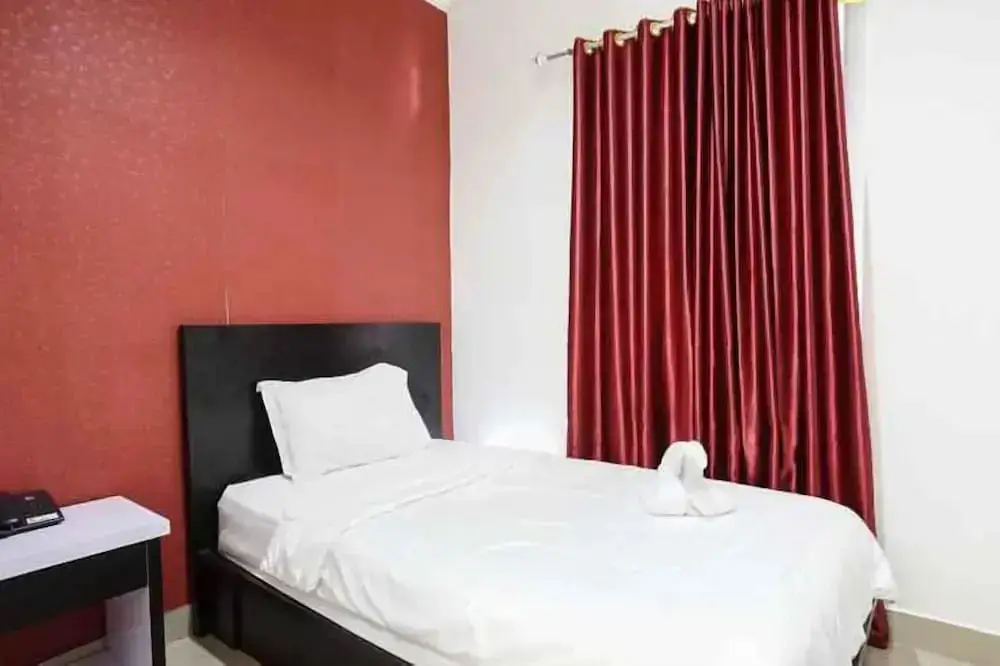 Манадо: Heine Hotel