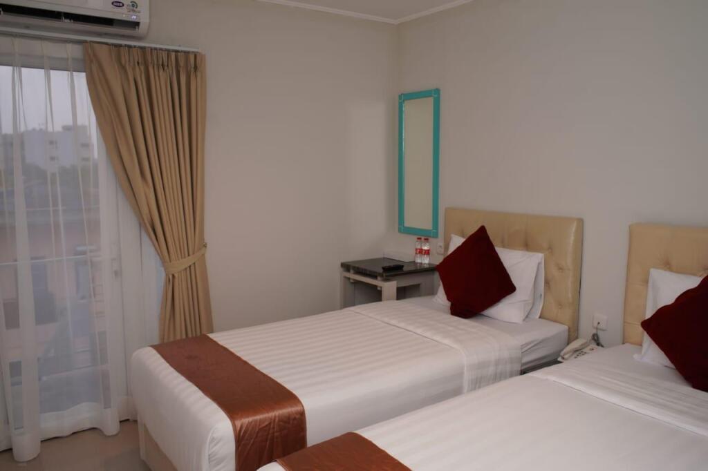 Семаранг: Aruuman Hotel Simpanglima Semarang