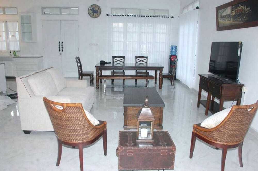 Джокьякарта: Griya Pamengkang 2 - Colonial House